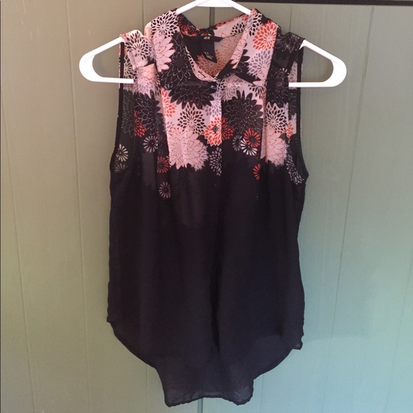 H&M black blouse - Picture 3 of 3