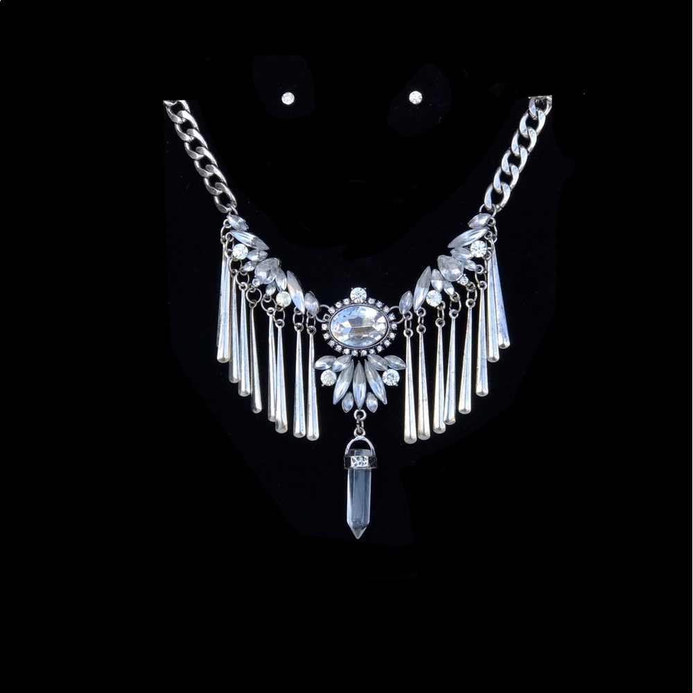 "Gypsy" Necklace & stud earring || Silver & Crysta