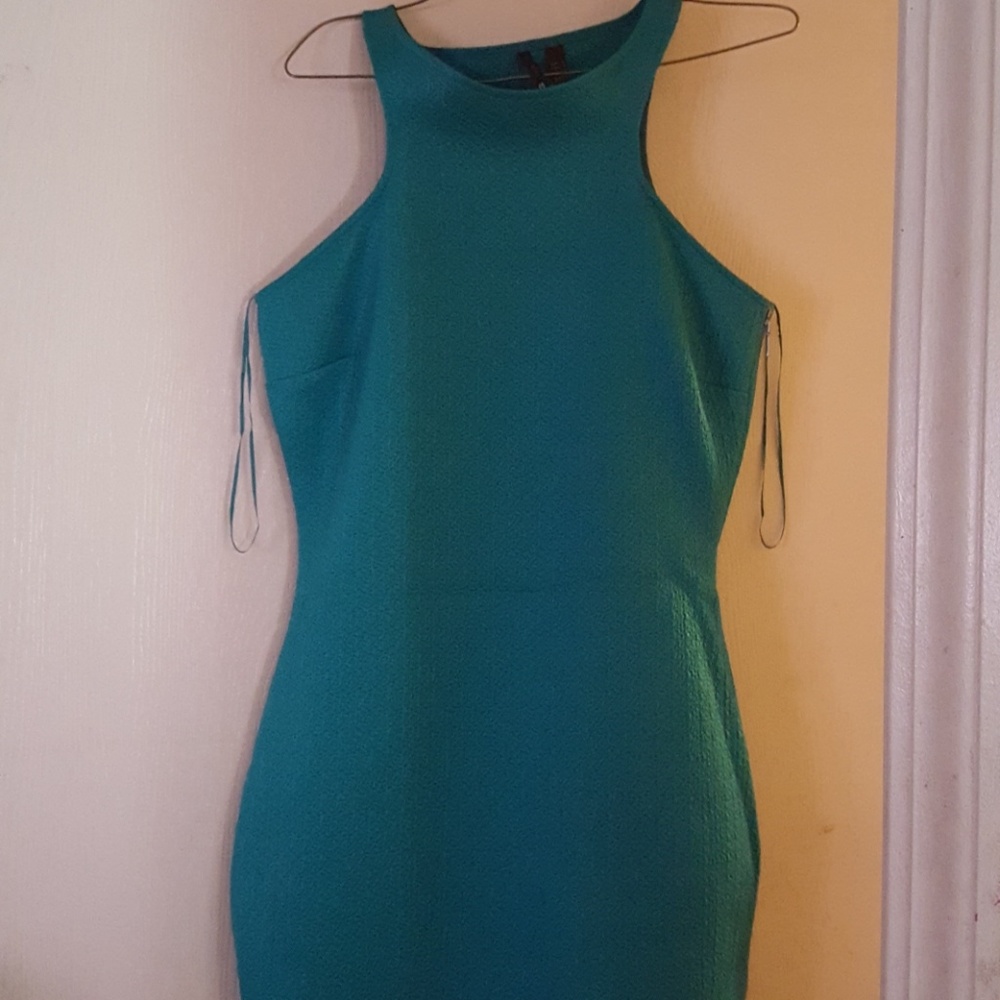 turquoise dress