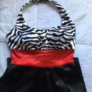 Zebra print dress with pockets!
