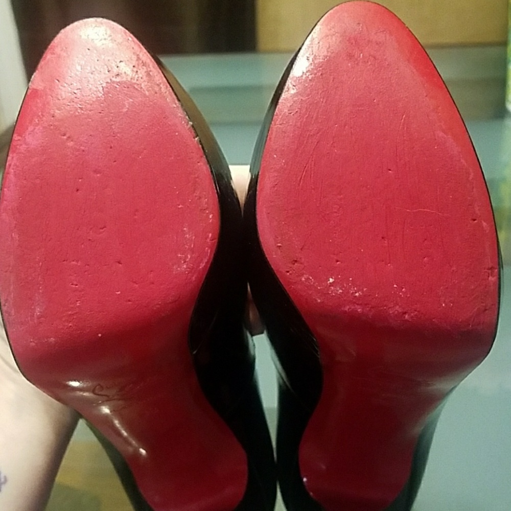 Black Stilettos Louboutins - Picture 4 of 6