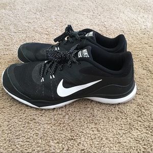 Nike Flex TR5 Training Sneakers