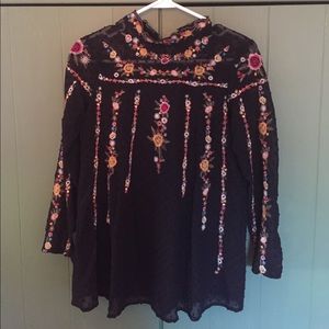 Black, floral Zara Blouse