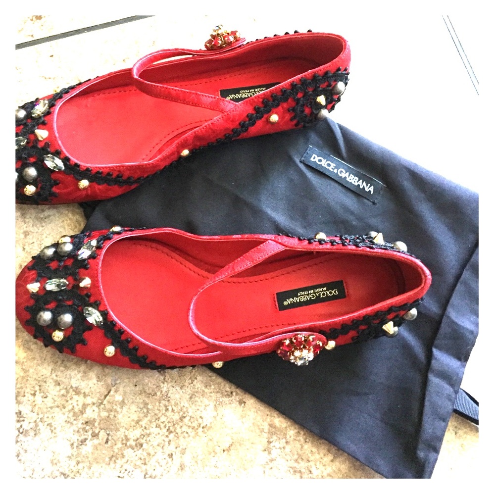 D&G red beaded flats size 36.  Made in Italy