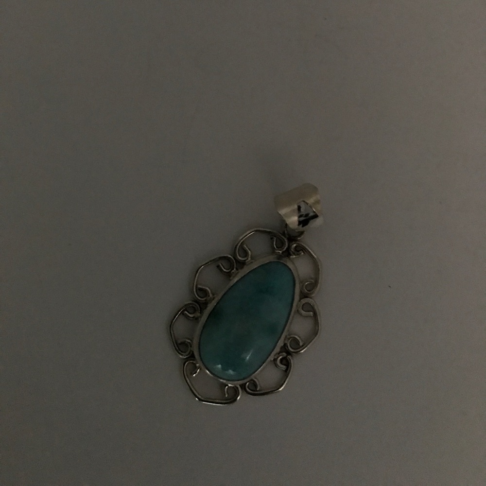 Necklace - Picture 7 of 8