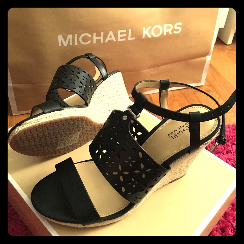 Michael kors darci wedge sandals in black