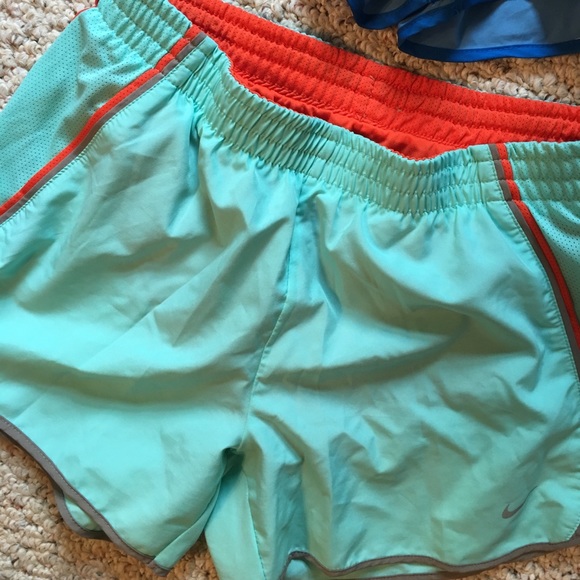 Nike shorts - Picture 3 of 5