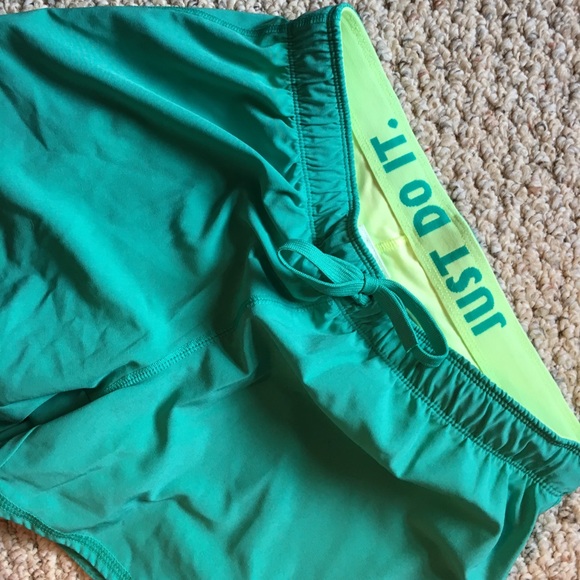 Nike shorts - Picture 5 of 5