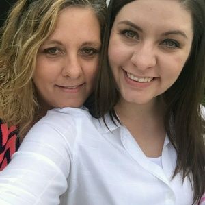 Meet your Posher, Monica