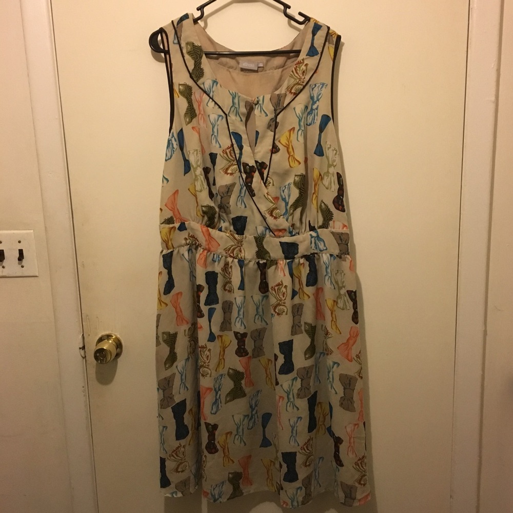 Eshakti Bow Tie Dress with key hole Plus Size