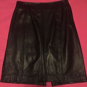 Black leather pencil skit