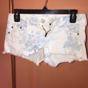 American Eagle 00 stretch shorts