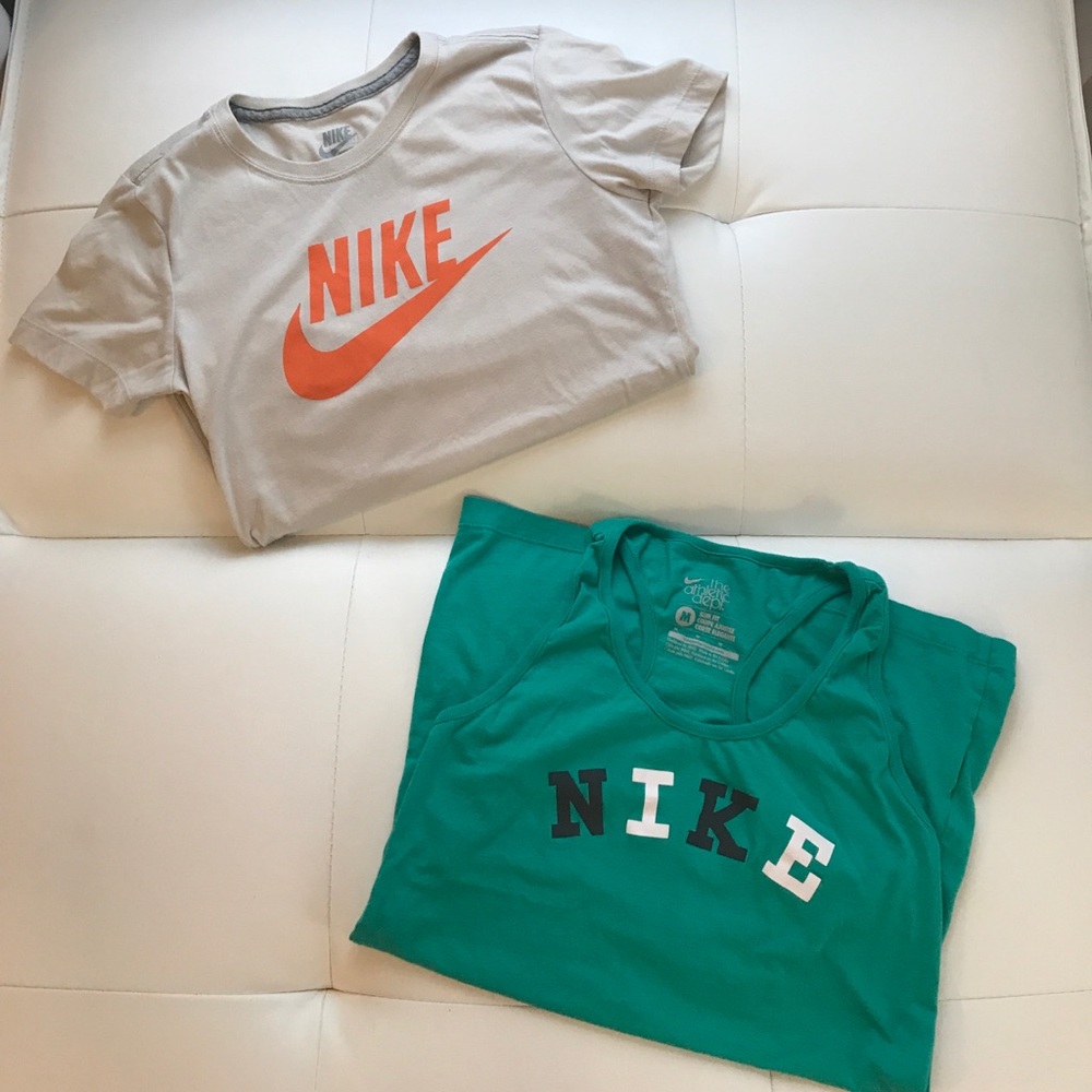 Nike T's