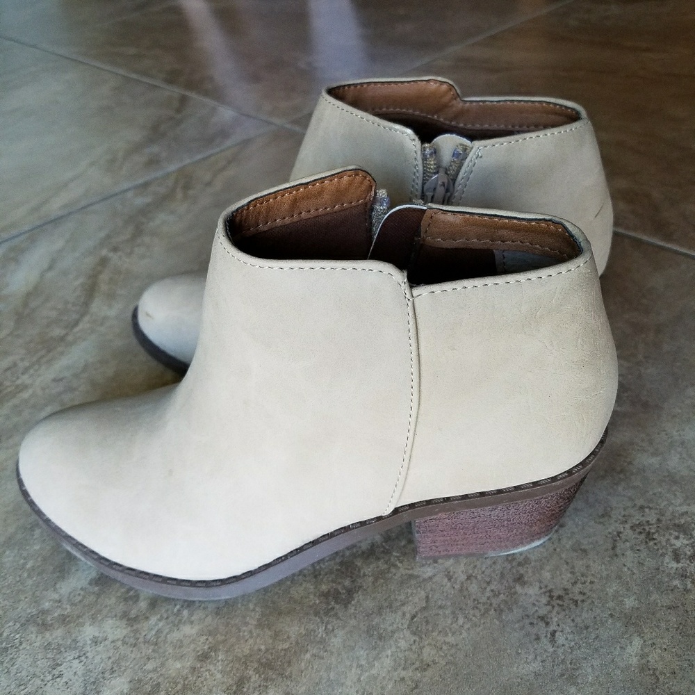 Girls' Size 2 Soda Fashion Boots