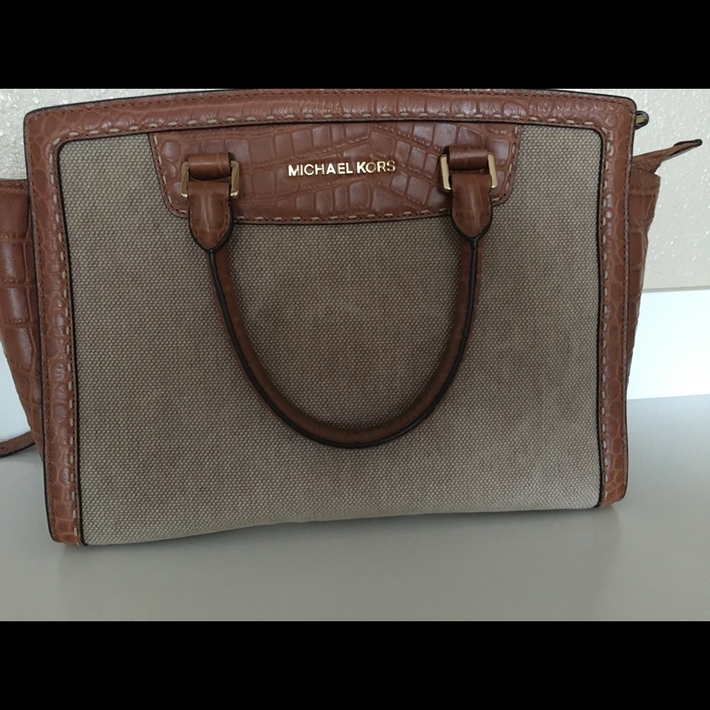 Michael kors bag!