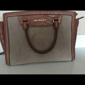 Michael kors bag!