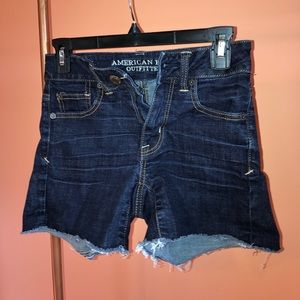 American Eagle 0 high rise shorts