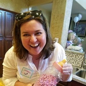 Meet your Posher, Lori