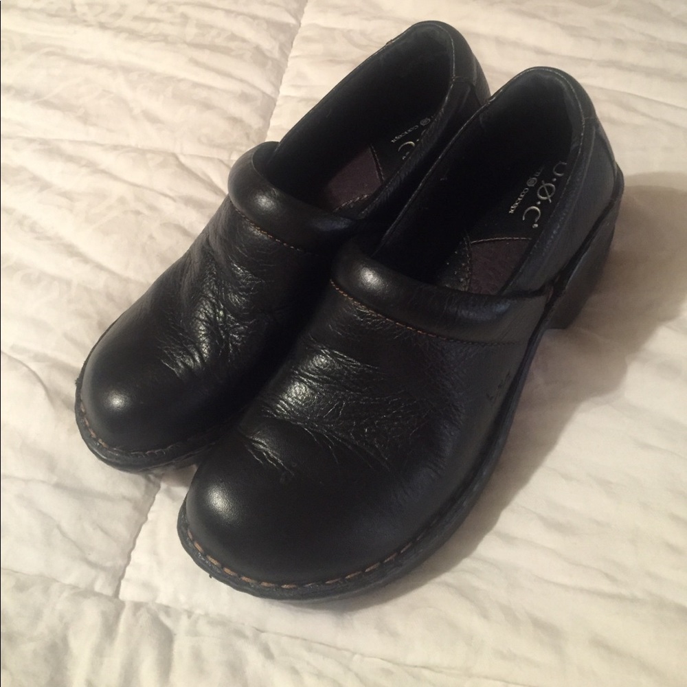 Woman's black loafers size 7.5 brand new