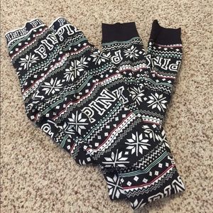 PINK Christmas print leggings