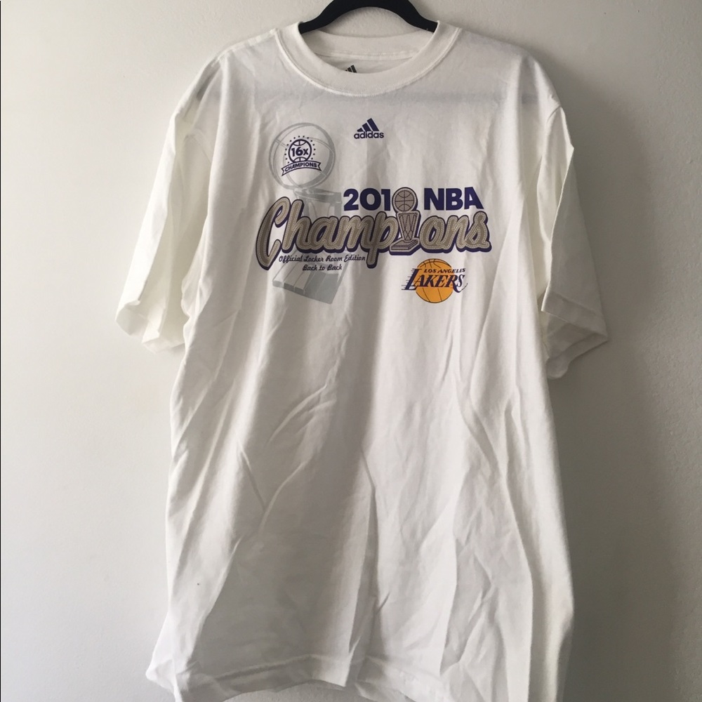 💛💜Adidas 2001 Lakers Champs Tee💛💜