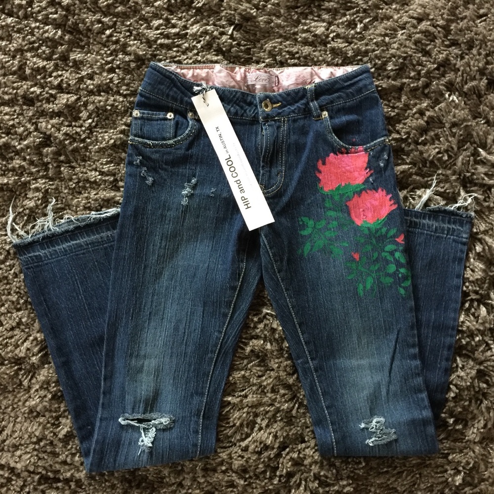 Rose blooms, PAINTED girl Levi's!  HOST PICK!