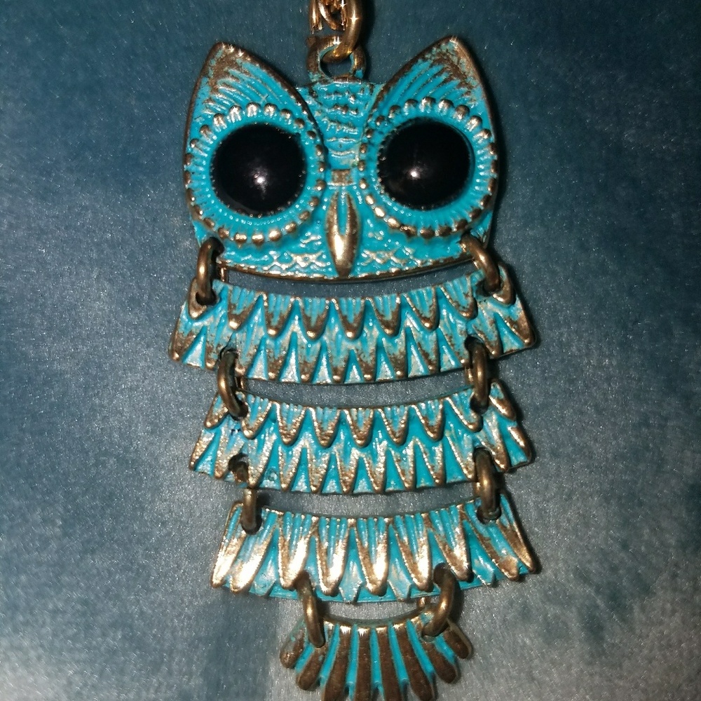 Turquoise Owl - Picture 2 of 2