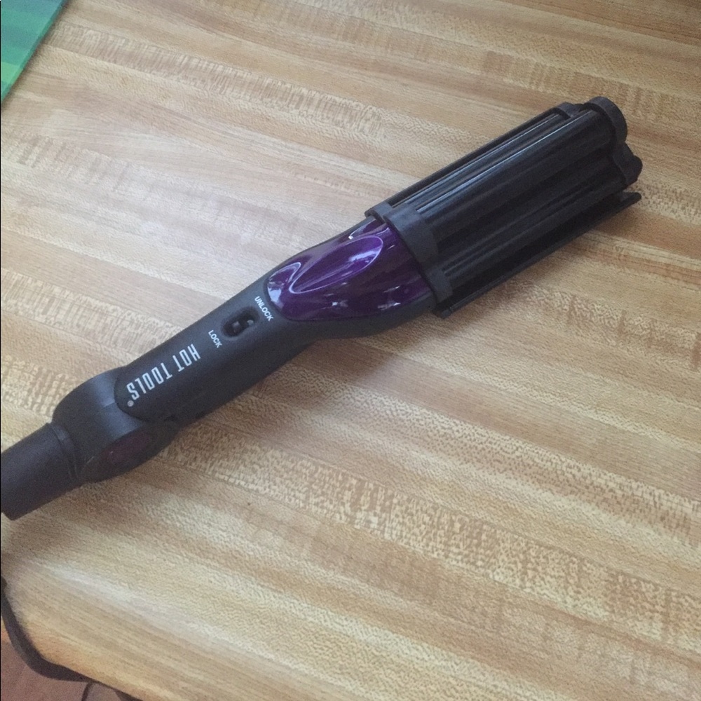 🚫🚫SOLD🚫🚫Hot Tools Deep Waver
