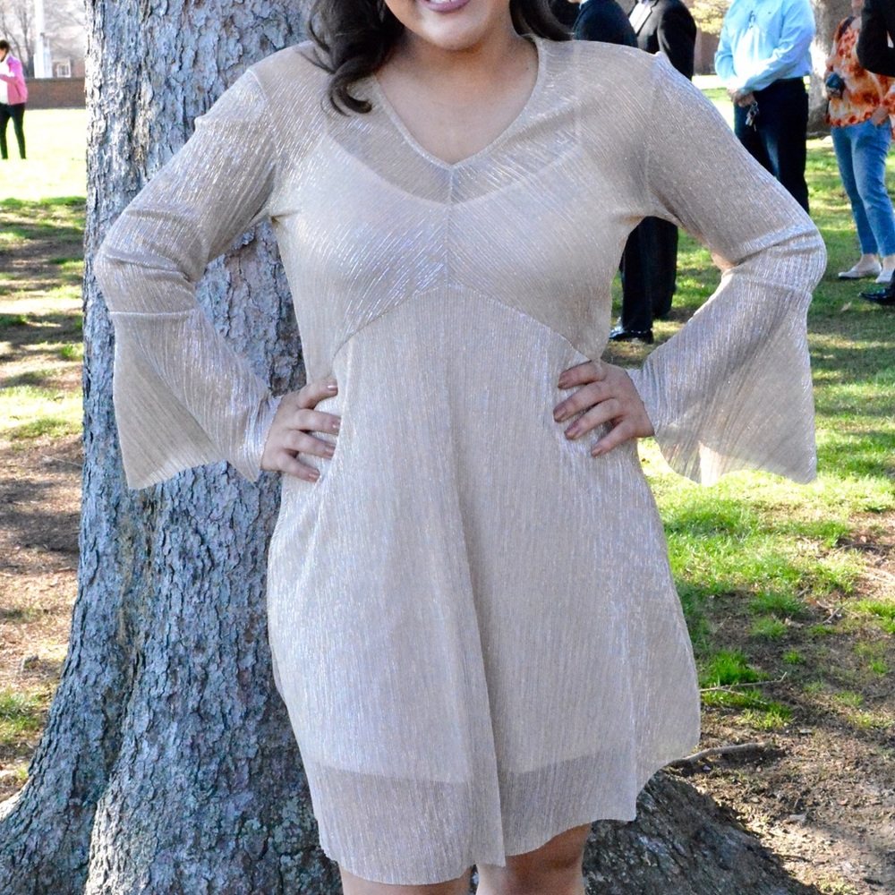 GOLD DRESS!
