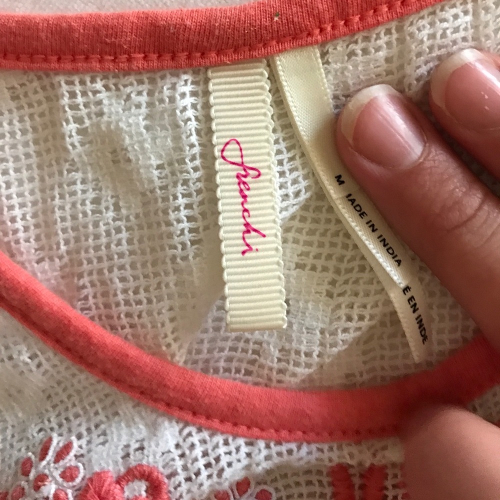 Lace tank top - Picture 2 of 3