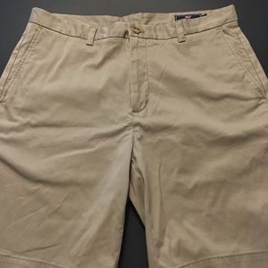 Vineyard Vines shorts