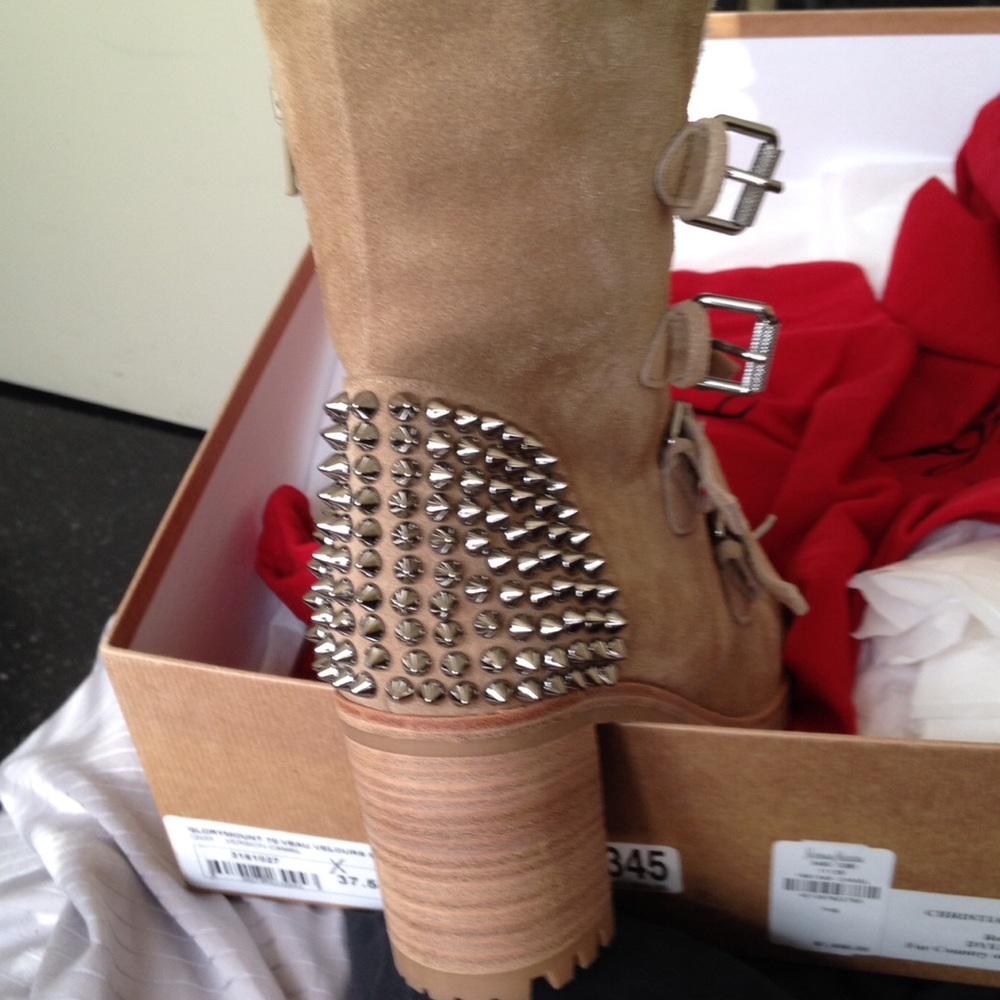 Christian Louboutin (Glorymount 70 Veau Velours)
