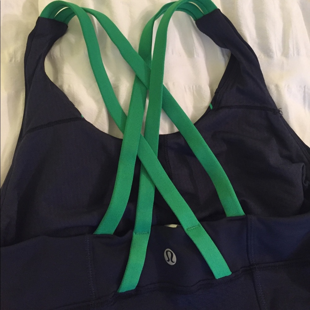 Lululemon run energy green bean inkwell navy top