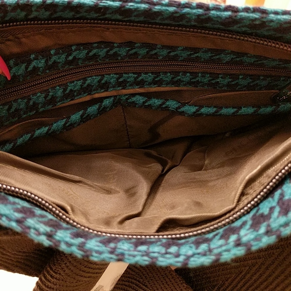 Cute Crossbody - Picture 2 of 3