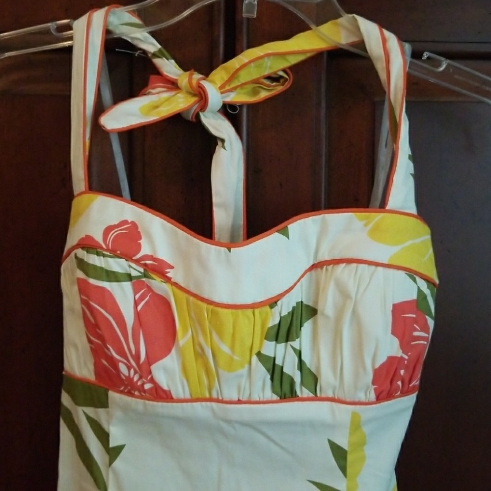 Halter dress - Picture 2 of 3