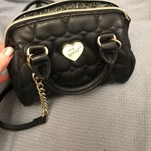 Small Betsey Johnson black clutch 👛