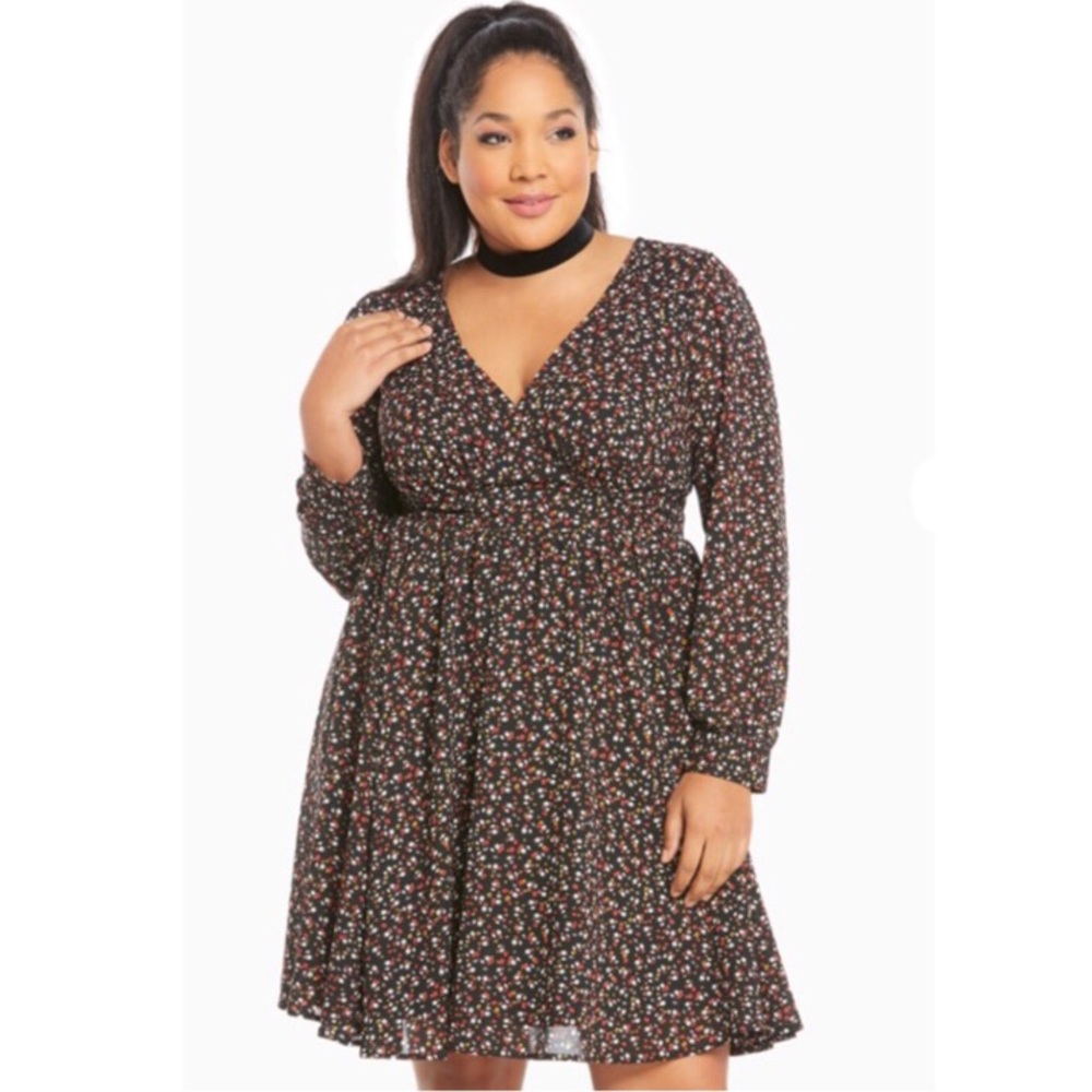 NWT Floral Print Deep V Dress