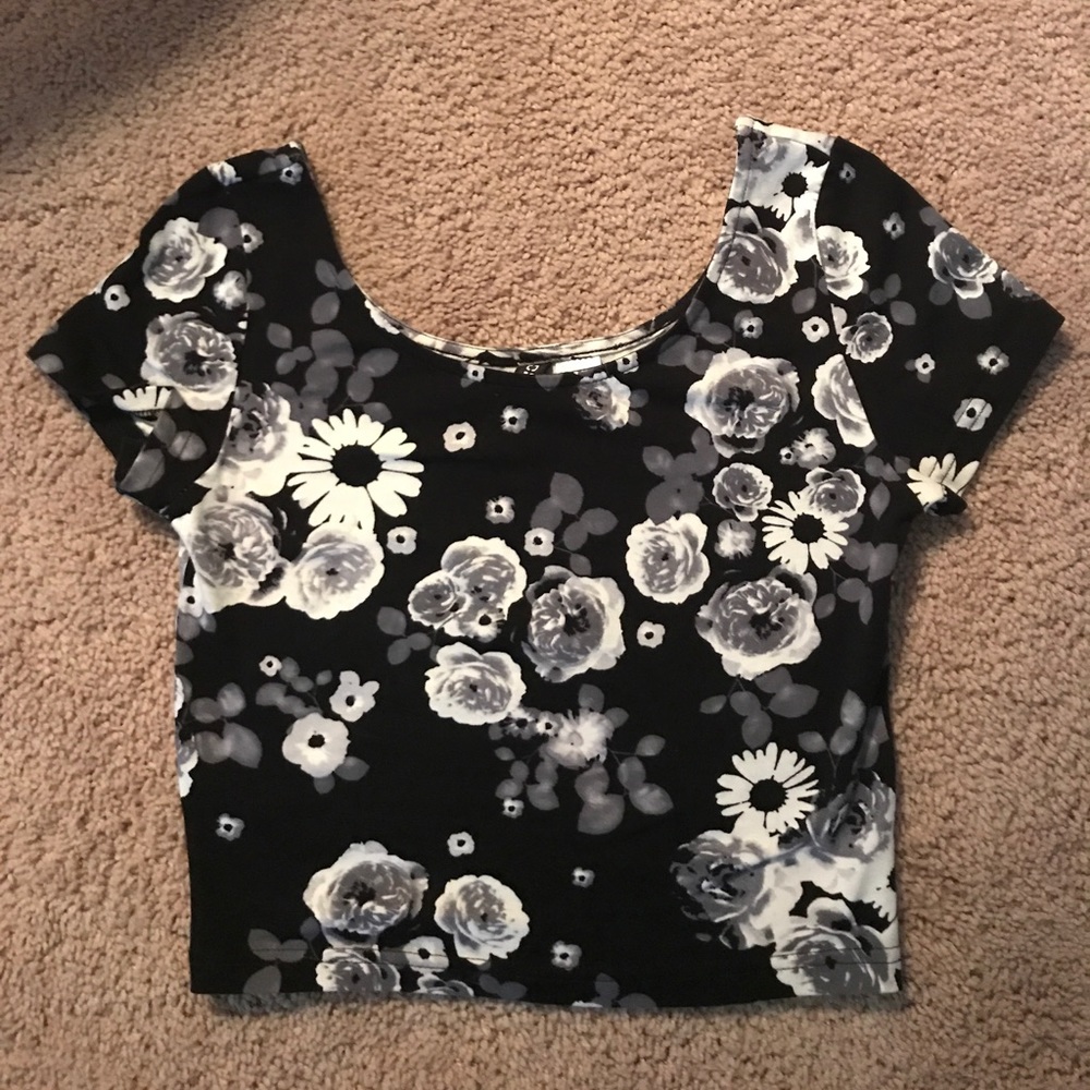 Black and white crop top