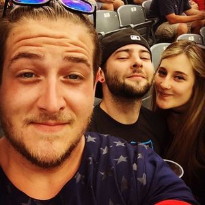 Meet your Posher, Max