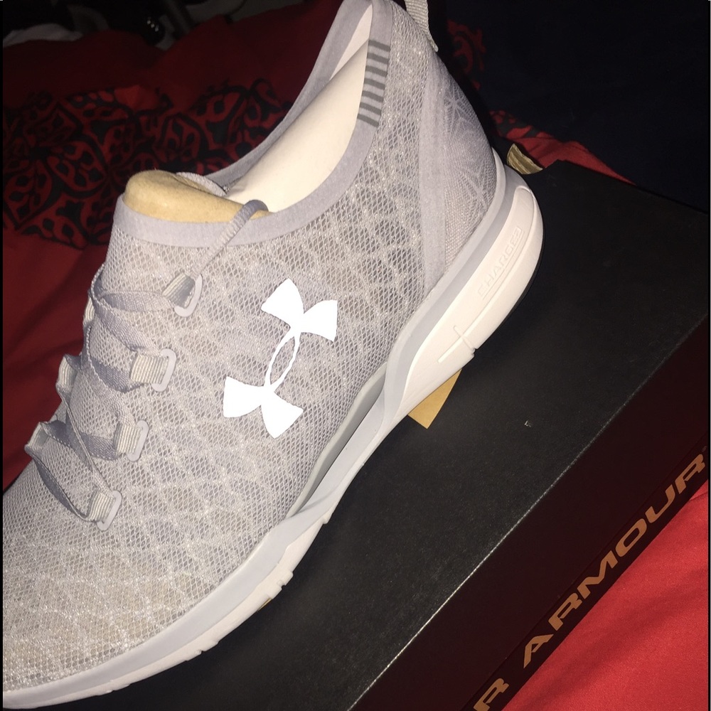 Brand new under armour training shoes size 11.5 - Picture 1 of 1