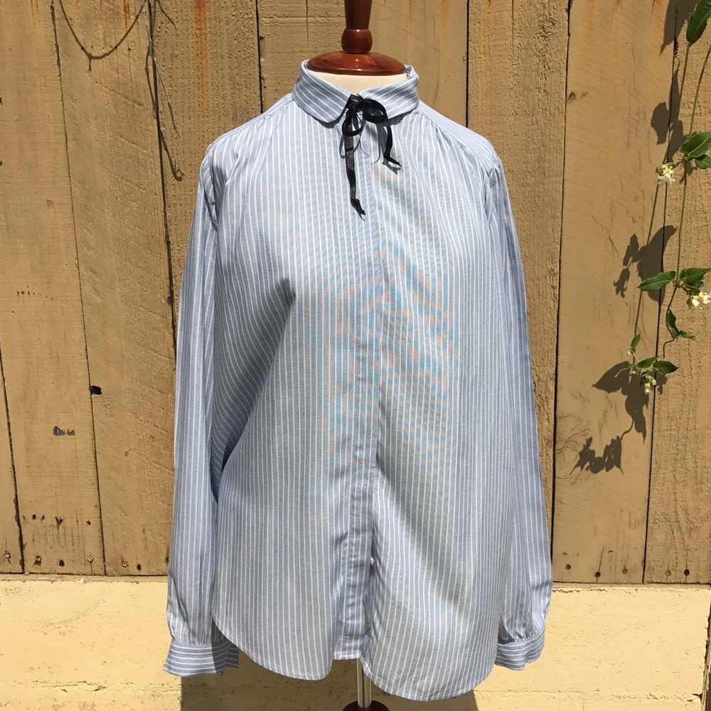 Ann Taylor loft blouse size medium