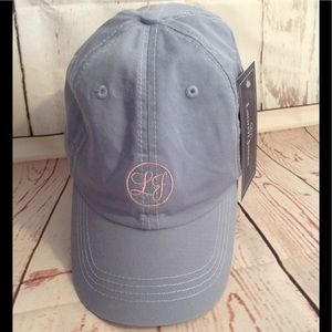Lauren James hat