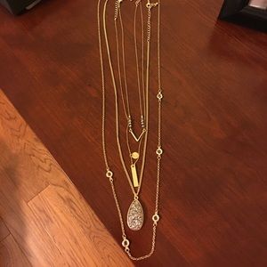 Set of 4 necklaces