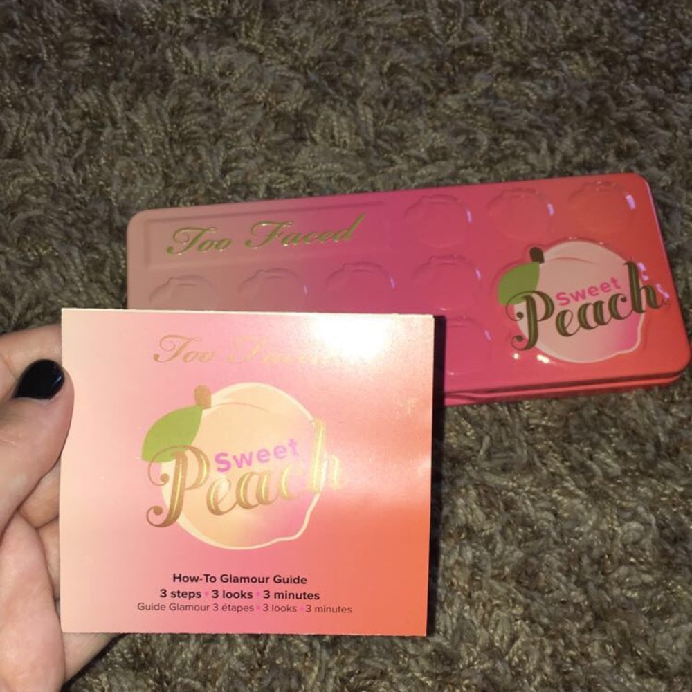 TOO FACED PEACHES EYESHADOW PALETTE