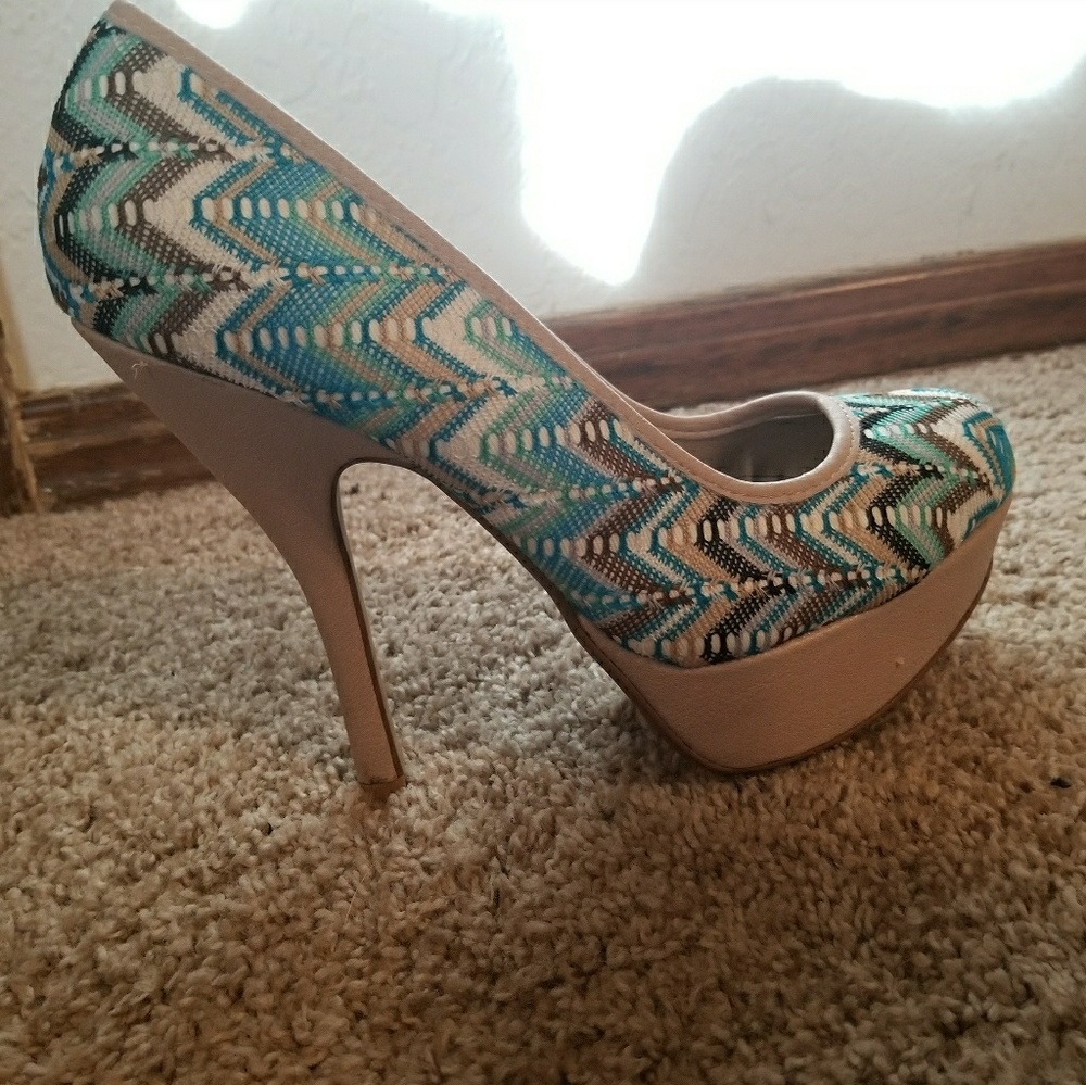 Size 8 pump