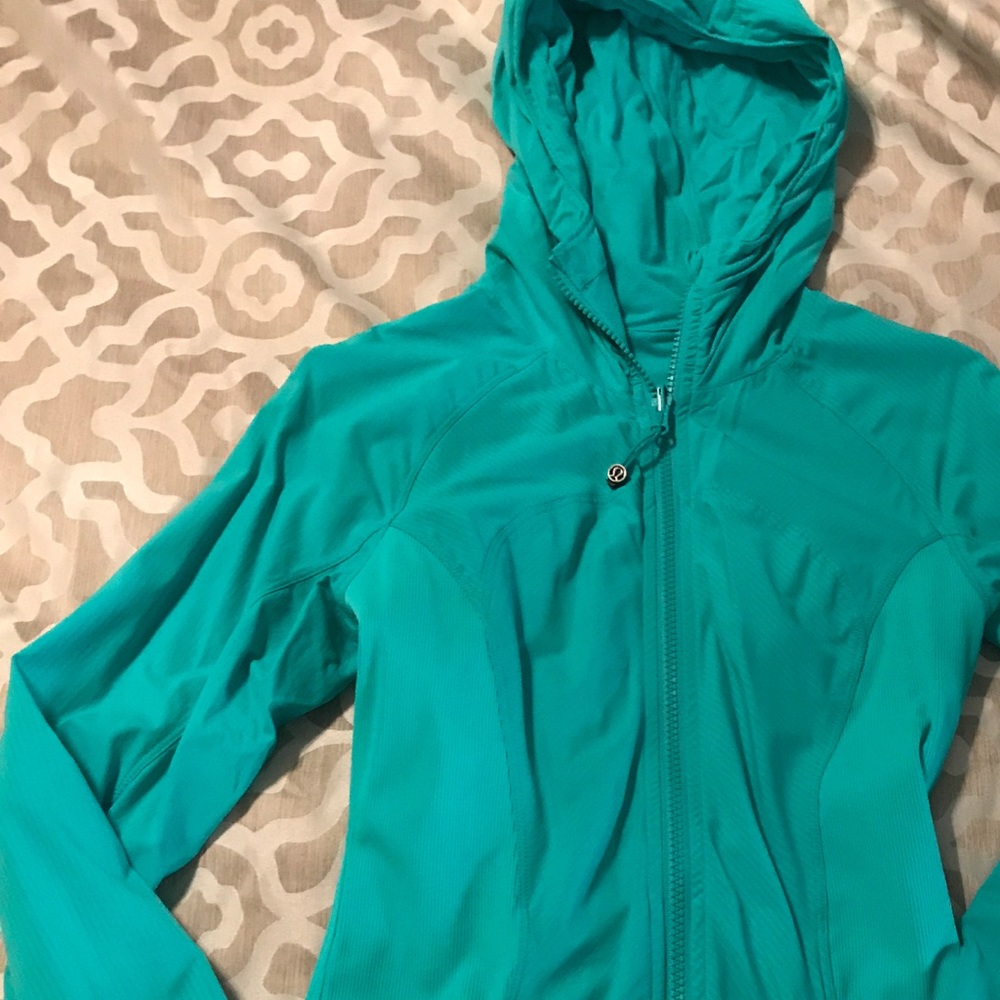 Lululemon jacket REVERSIBLE  🖤