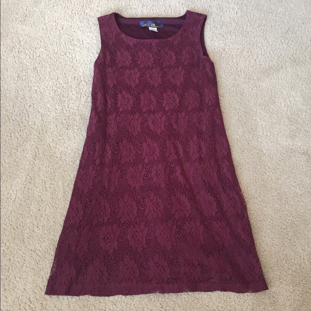 Burgundy Lace-Pattern Shift Dress