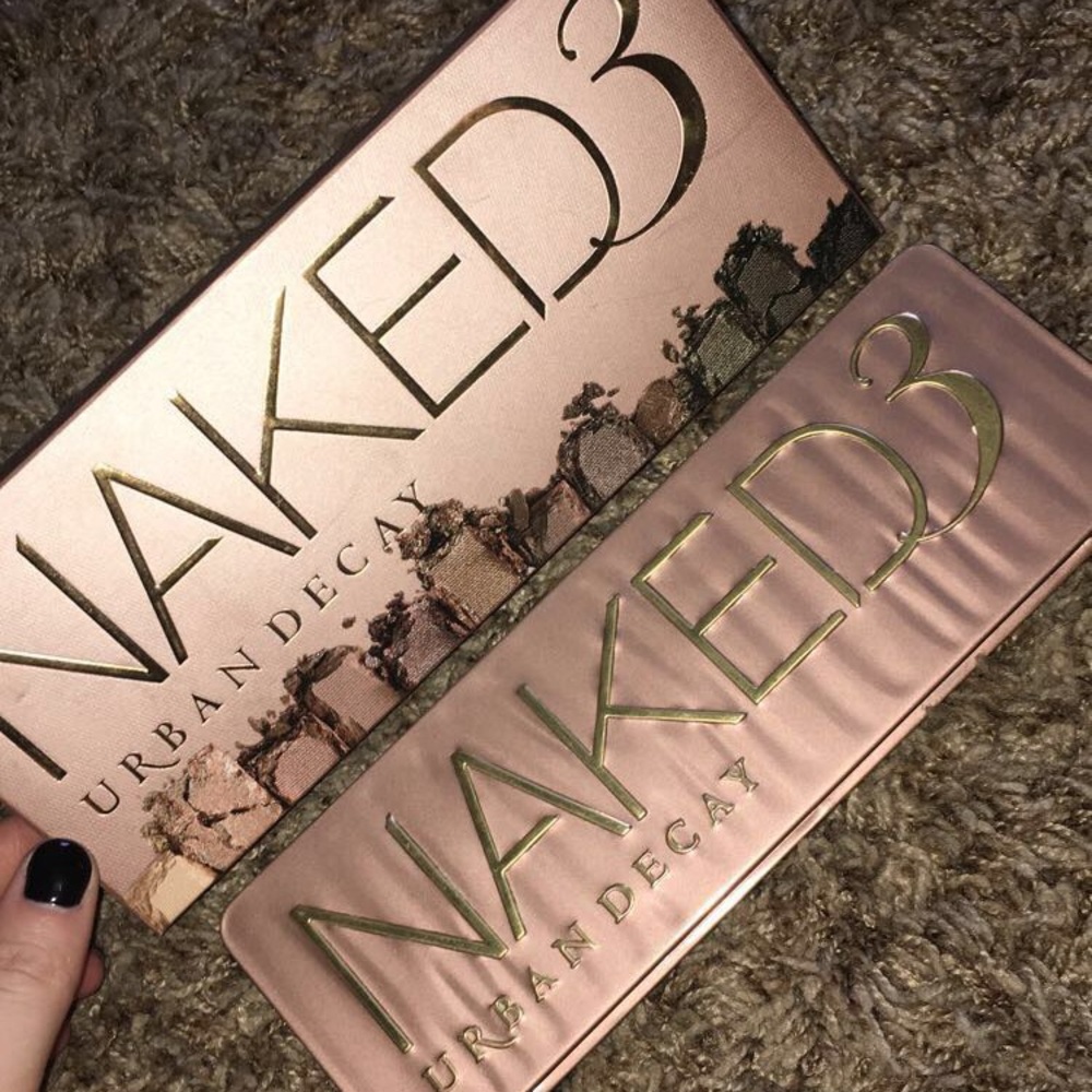 NAKED 3 EYESHADOW PALETTE