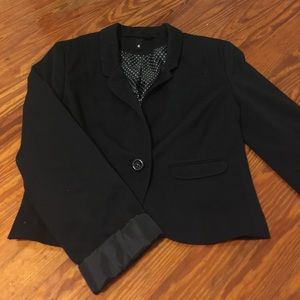 H&M slight cropped black Blazer