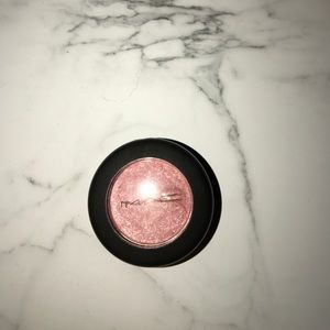 MAC BARELY USED EYESHADOW
